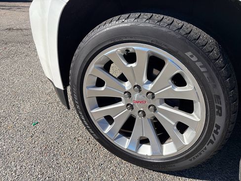 Used 2017 GMC Yukon Denali w/ Open Road Package image 81