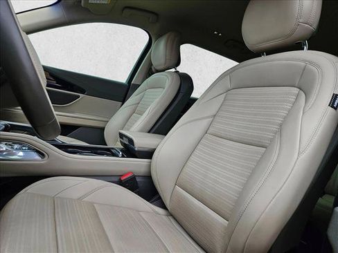 Used 2024 Lincoln Nautilus Reserve AWD/4WD image 16