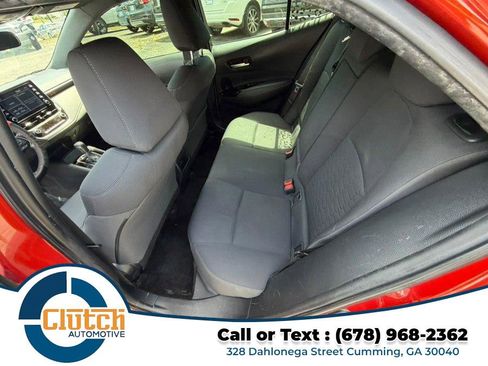 Used 2019 Toyota Corolla Hatchback w/ SE Option Package FWD image 13
