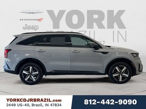 Used 2023 Kia Sorento EX FWD image 6
