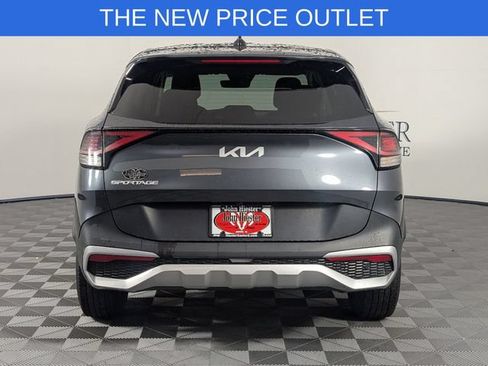 Used 2024 Kia Sportage LX FWD image 7