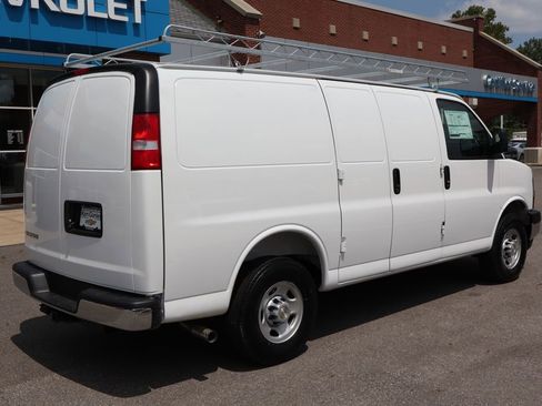 New 2025 Chevrolet Express 2500 w/ Driver Convenience Package image 28