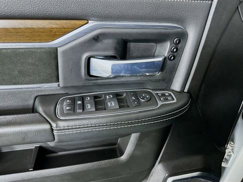 Used 2024 RAM 2500 Laramie image 15