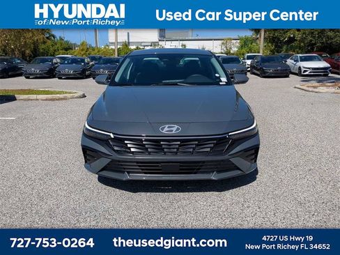 New 2026 Hyundai Elantra Limited image 10