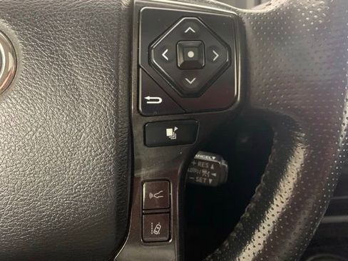 Used 2023 Toyota 4Runner TRD Off-Road Premium w/ Moonroof Package AWD/4WD image 20