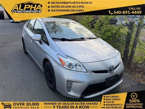 Used 2013 Toyota Prius Two image 1