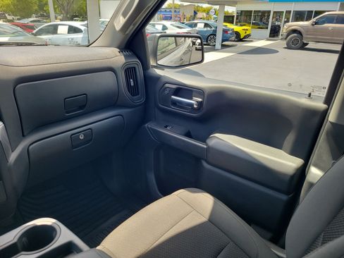 Used 2022 Chevrolet Silverado 1500 Custom RWD image 12