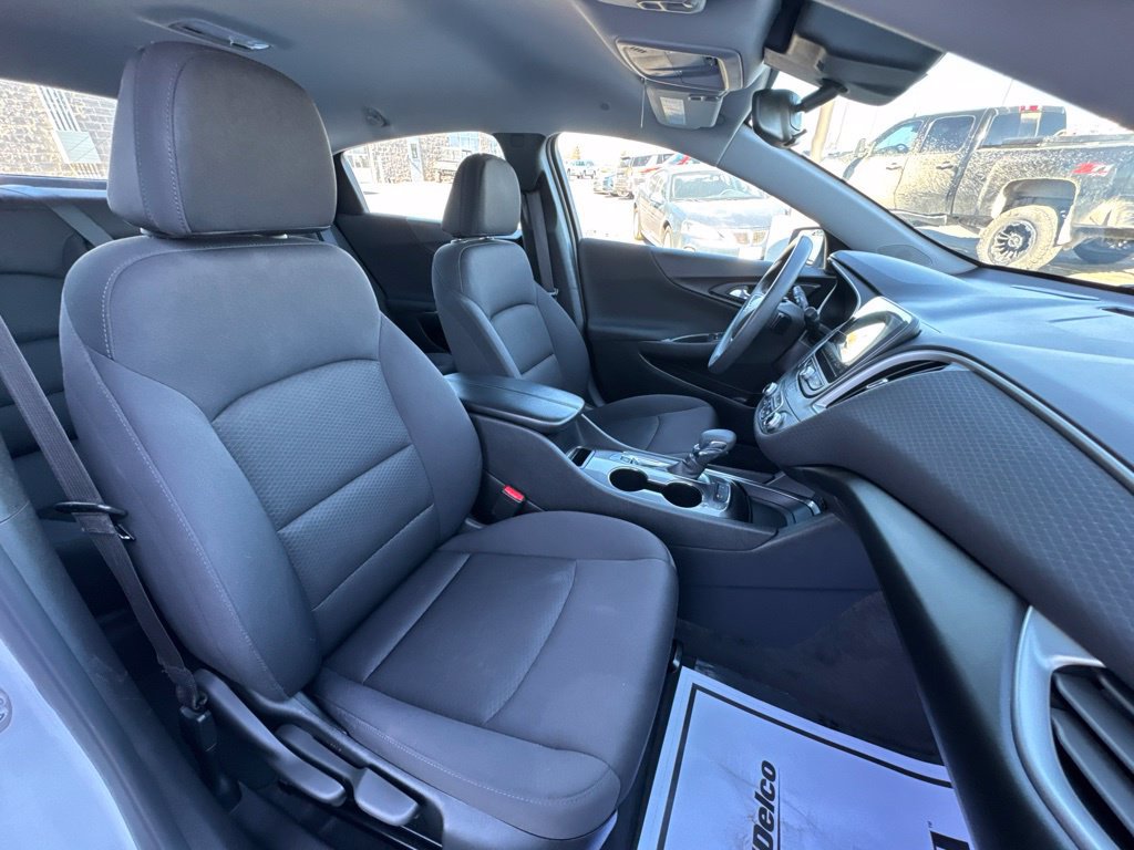 Used 2024 Chevrolet Malibu LT FWD image 36