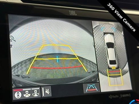 Used 2019 Toyota Camry XSE image 7