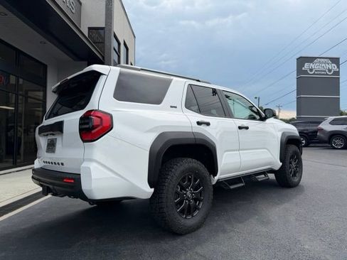 Used 2026 Toyota 4Runner SR5 AWD/4WD image 14