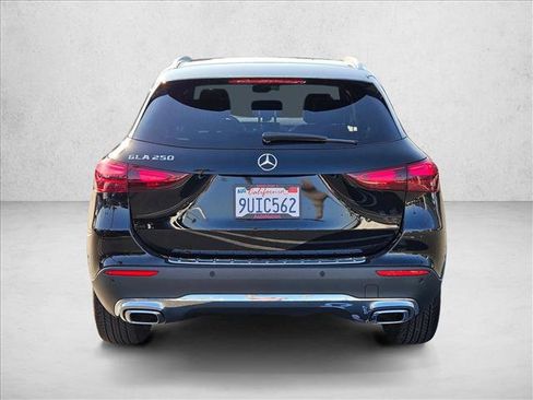 Certified 2025 Mercedes-Benz GLA 250 image 7