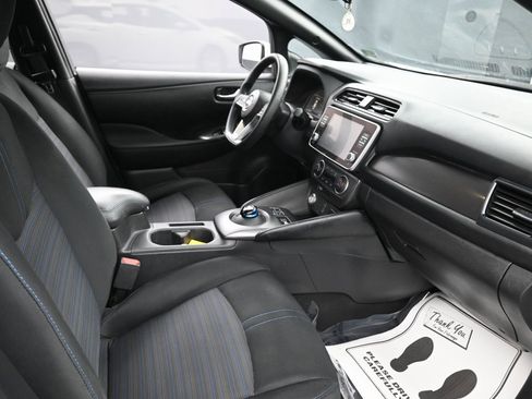 Used 2023 Nissan Leaf S image 36
