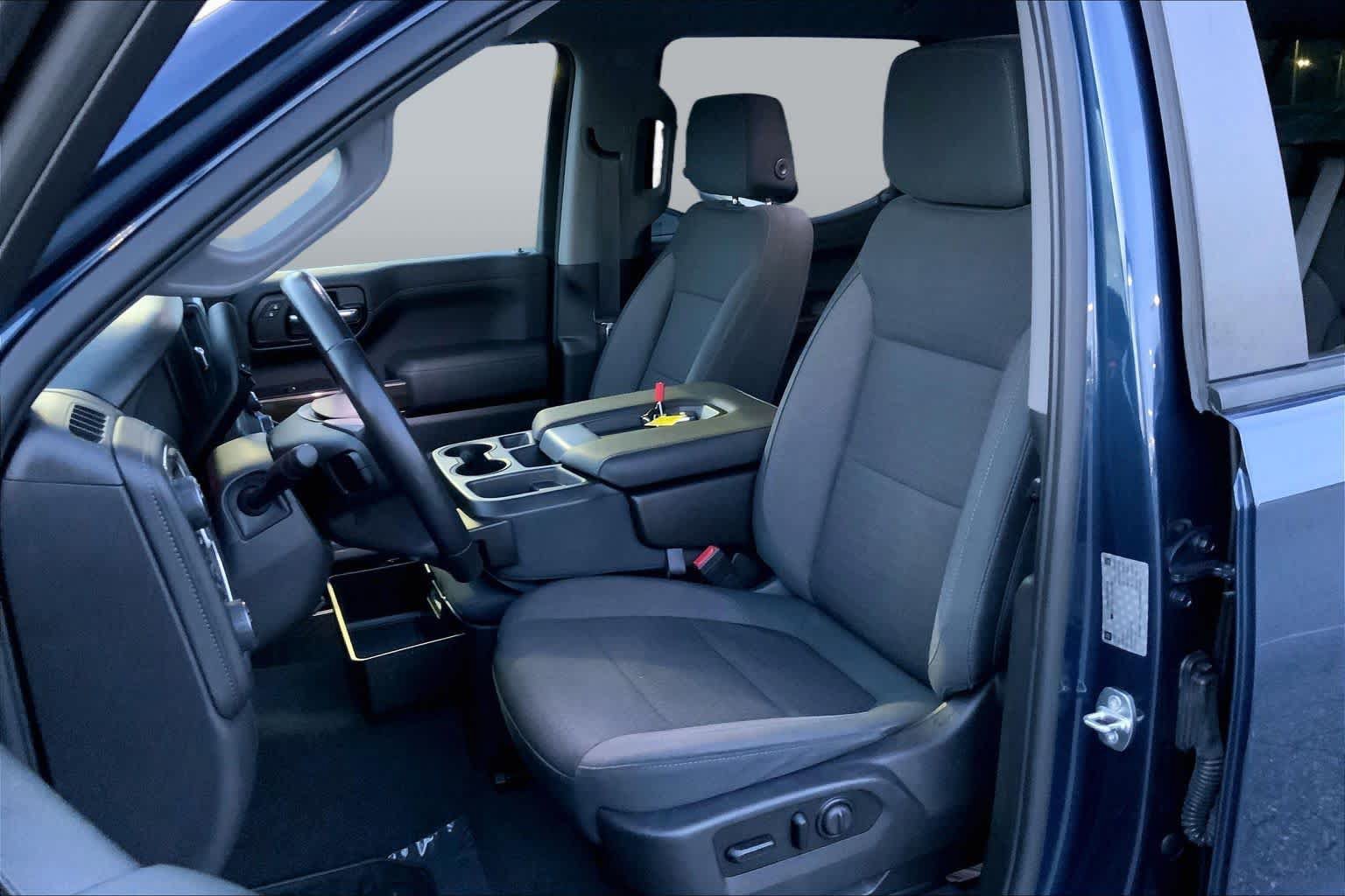 Used 2019 Chevrolet Silverado 1500 RST w/ All-Star Edition AWD/4WD image 7