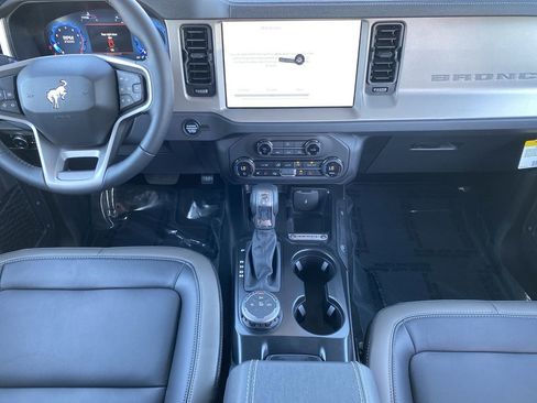 New 2025 Ford Bronco Outer Banks image 13