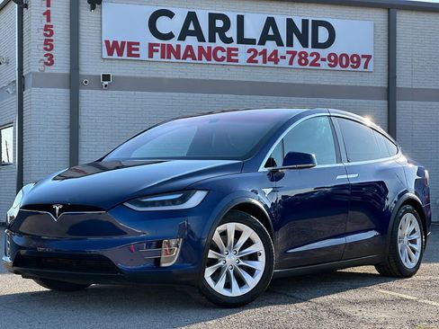 Used 2016 Tesla Model X 60D image 1