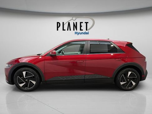 New 2026 Hyundai Ioniq 5 SEL image 2