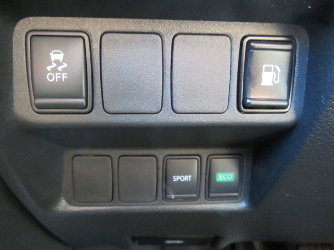 Used 2018 Nissan Rogue S FWD image 21