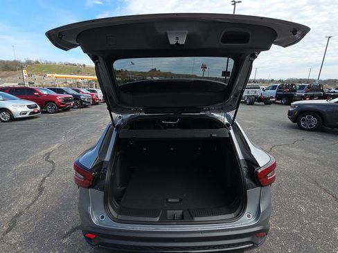 New 2026 Chevrolet Trax RS image 31