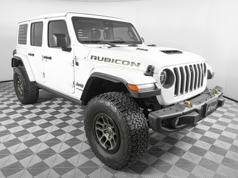 Used 2022 Jeep Wrangler Unlimited Rubicon w/ Xtreme Recon 35" Tire Package image 3