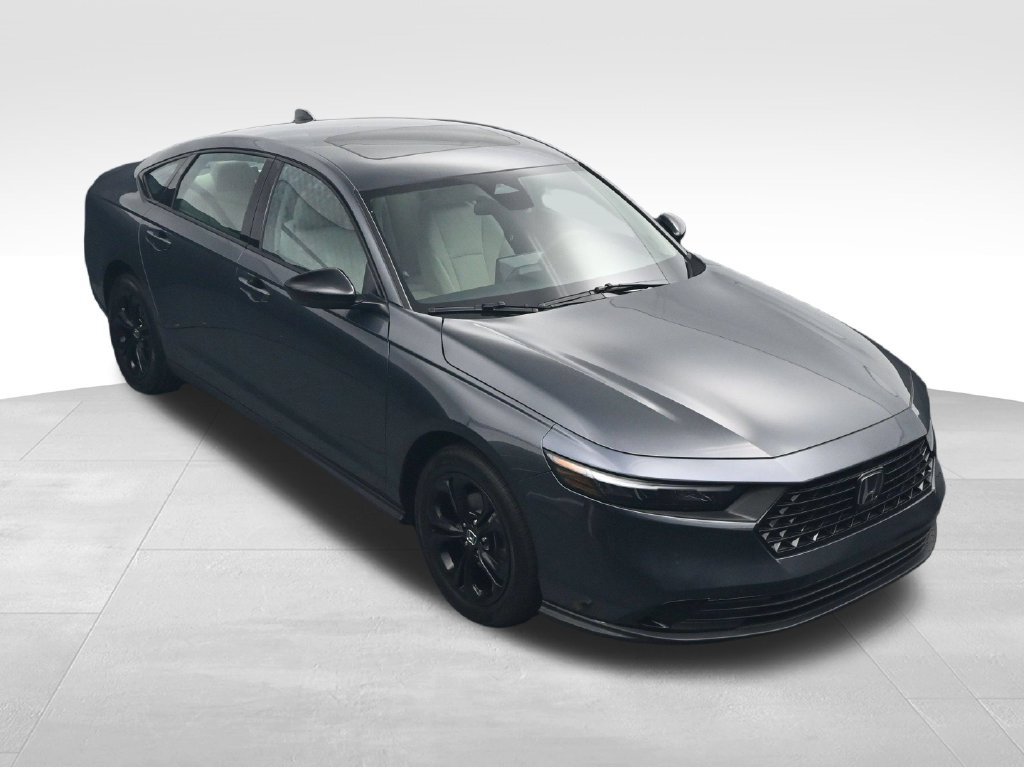 Used 2025 Honda Accord SE image 28