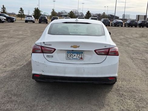 Used 2019 Chevrolet Malibu LT image 4