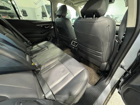 Used 2024 Subaru Outback Limited AWD/4WD image 11