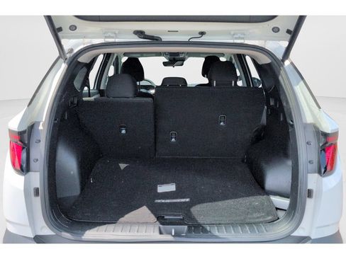 Certified 2025 Hyundai Tucson SEL FWD image 9
