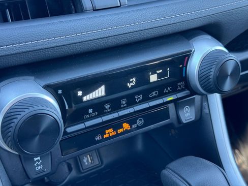 Used 2024 Toyota RAV4 LE image 28