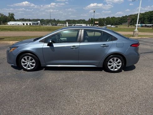 Used 2020 Toyota Corolla LE FWD image 8