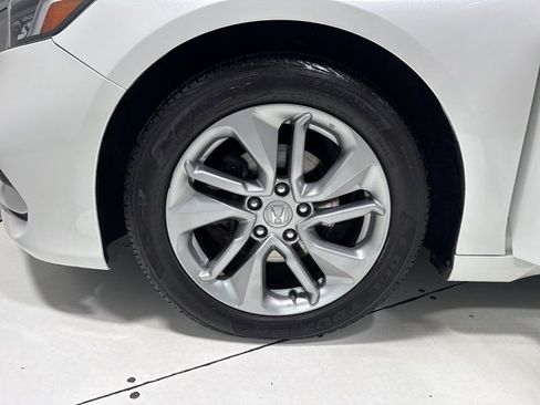 Used 2018 Honda Accord LX image 5