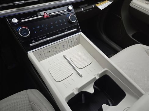 New 2025 Hyundai Santa Fe Calligraphy image 23