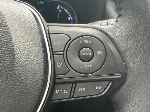 Used 2024 Toyota RAV4 XSE AWD/4WD image 20
