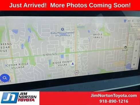 Used 2023 Toyota Prius Limited w/ Limited Premium Package image 10