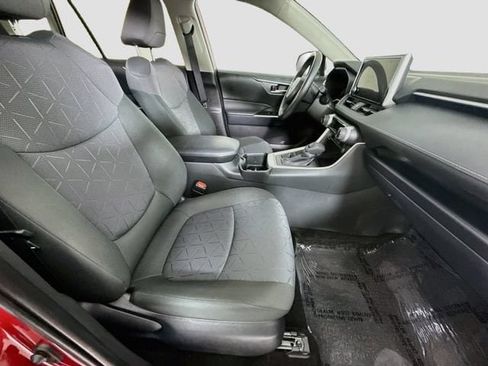 Certified 2025 Toyota RAV4 XLE AWD/4WD image 28