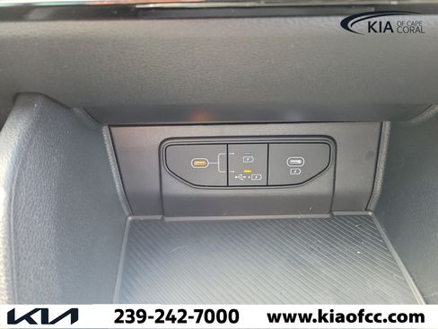 New 2026 Kia Sportage LX FWD image 27