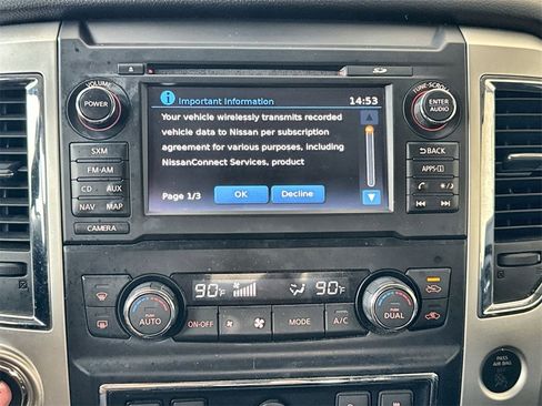 Used 2018 Nissan Titan PRO-4X w/ Pro-4x Convenience Package image 13