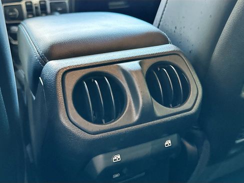 Used 2024 Jeep Wrangler High Altitude image 26