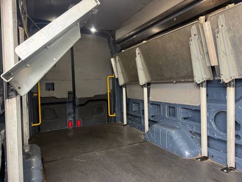 Used 2019 Ford Transit 250 148 High Roof Extended RWD image 11