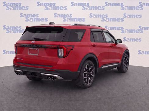 Used 2025 Ford Explorer Platinum w/ Ultimate Package RWD image 3