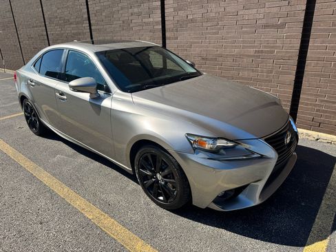 Used 2016 Lexus IS 200t image 23