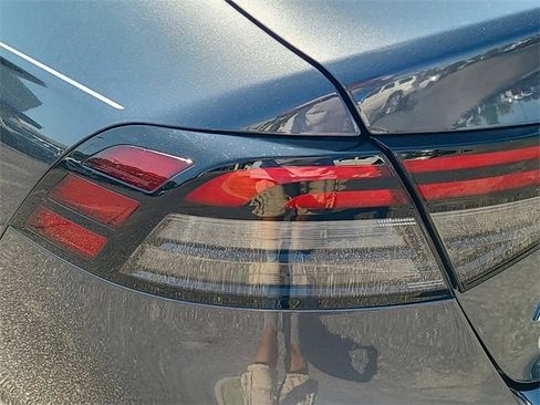 Certified 2024 Honda Accord EX image 11