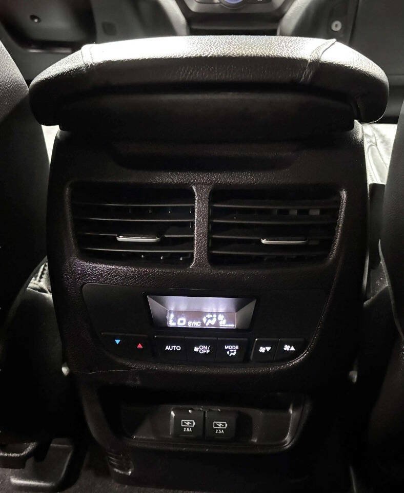 Used 2020 Acura MDX SH-AWD image 24