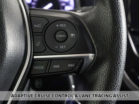 Used 2024 Toyota Camry LE image 3