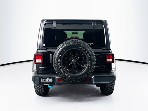 Used 2023 Jeep Wrangler Unlimited w/ Cold Weather Group image 7