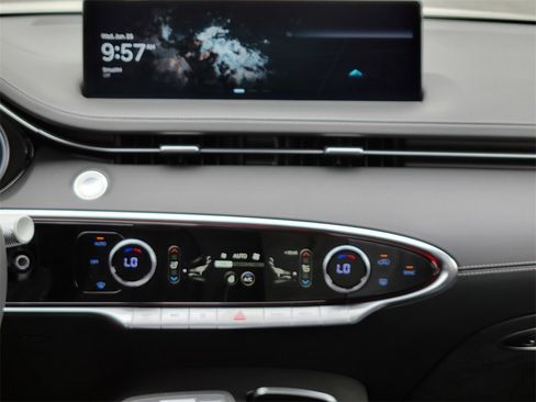 New 2025 Genesis GV70 3.5T Sport w/ Sport Advanced Package image 20