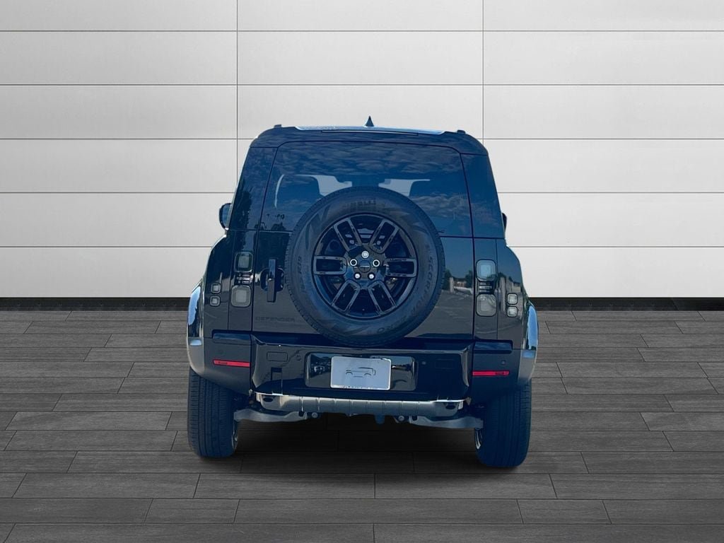 New 2026 Land Rover Defender 110 S AWD/4WD image 4