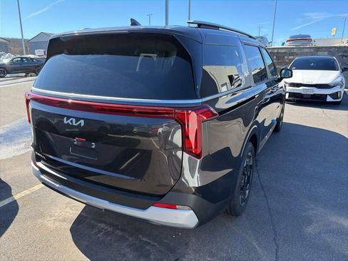 New 2026 Kia Carnival EX FWD image 7
