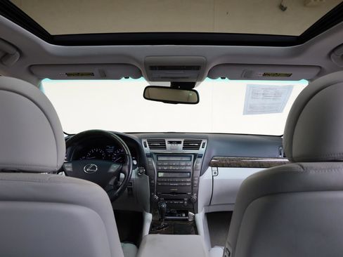 Used 2008 Lexus LS 460 RWD image 26
