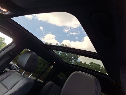 Certified 2025 Mercedes-Benz GLS 450 4MATIC image 15