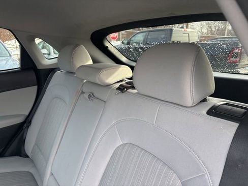 Used 2023 Hyundai Kona SEL image 23